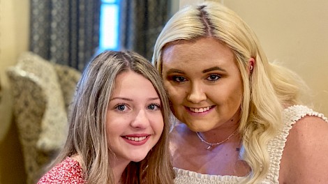 Chloe Young and Lindsey Simmons