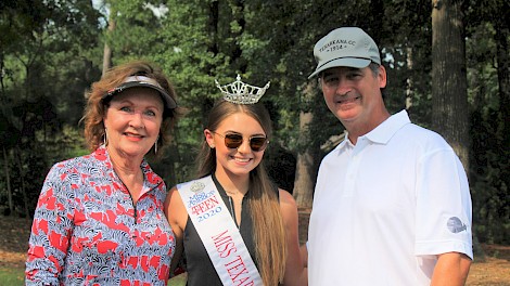 FaEllen Yates, Miss Teen Texarkana Twin Rivers’ Gracie Britton, Dr. Tom Hunley