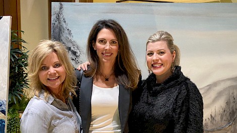 Lana Carmeli, Stephanie Shuffield, Tracey Smith