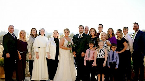 PHOTO BY Runaway with me Weddings