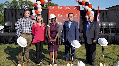 Colton Capps, Kyla Hamilton, Dr. Christine Holt, Johnny Gibbs, Rusty Burke