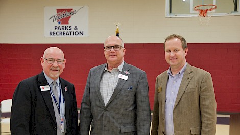 E. Jay Ellington, Mayor Allen Brown, David Orr