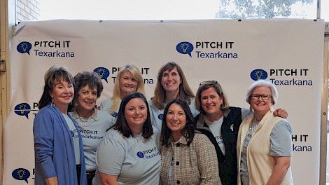 Front- Natalie Haywood and Robbin Bass, Back- Judy Morgan, Mel Walsh, Lisa Sitterley, Leslie Dukelow, Trish Reed, Patricia Cunningham