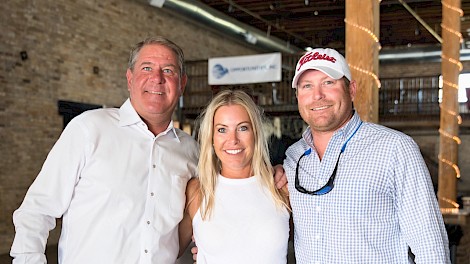 Vickers and Whitney Fuqua, Bo Ayres