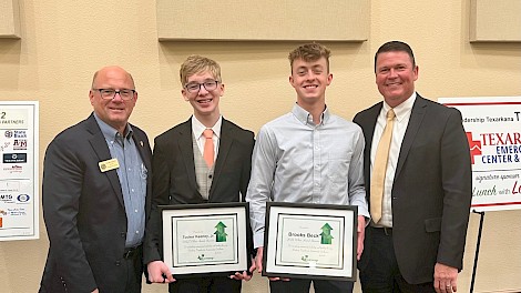 Mayor Bob Bruggeman, Tucker Keeney, Brooks Beck, Chad Pirtle