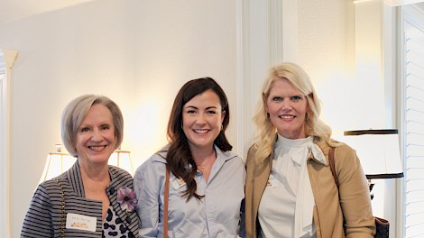 Patsy Morriss, Natalie Peek, Rendi Wiggins