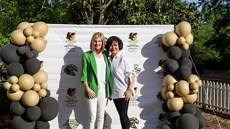 Jamye DeHaan and Bertha Shipp